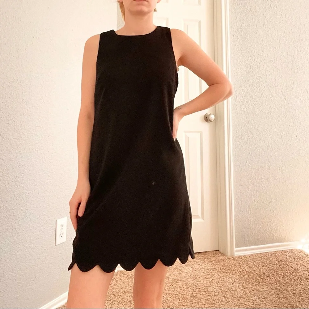 Monteau Black Scalloped Shift Dress - Picture 3 of 4